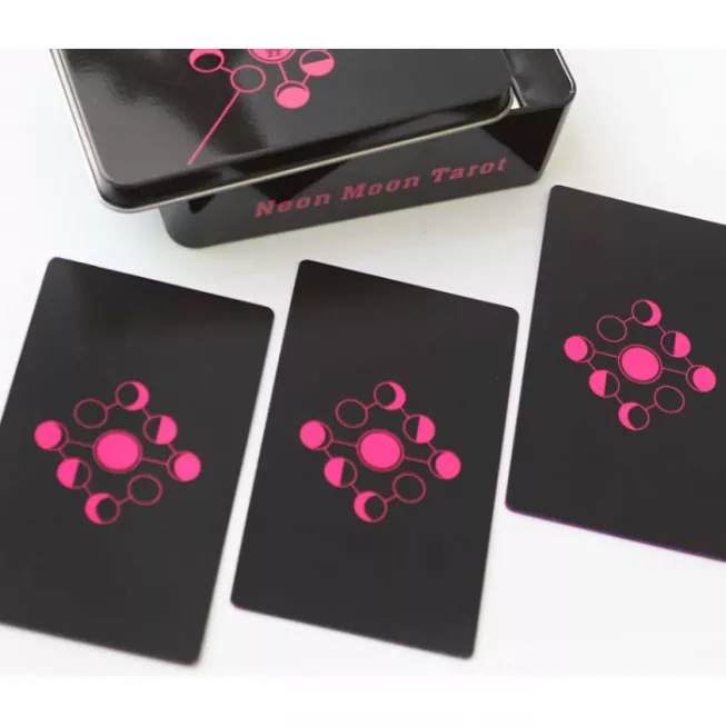 Карти ТАРО Неоновий місяць Neon Moon Tarot