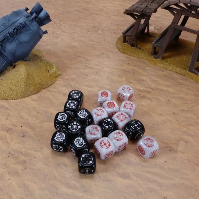 Набір кубиків Crosshairs Compact D6: Black & Pearl Dice Set