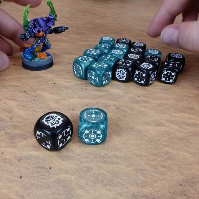 Набір кубиків Crosshairs Compact D6: Stormy & Black Dice Set