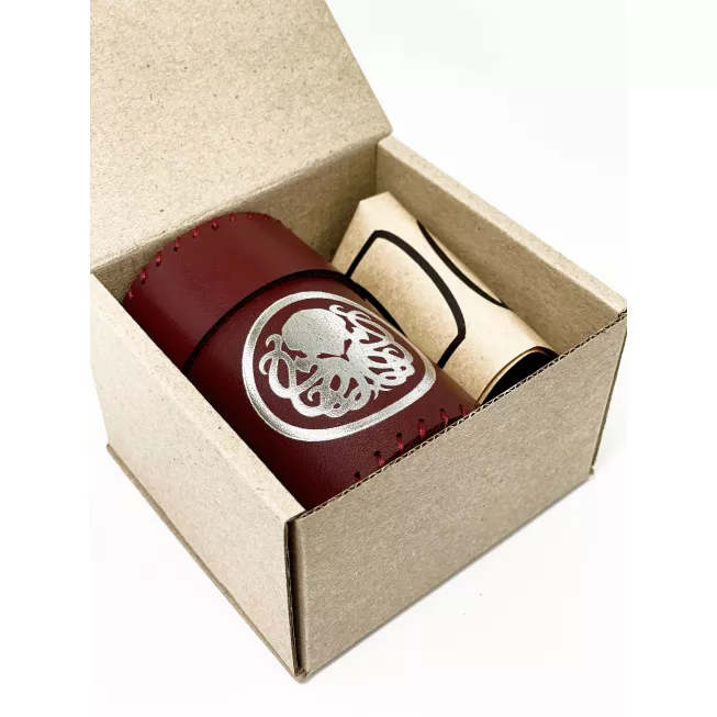 Стакан для кубиків Ктулху бургунді Dice Cup