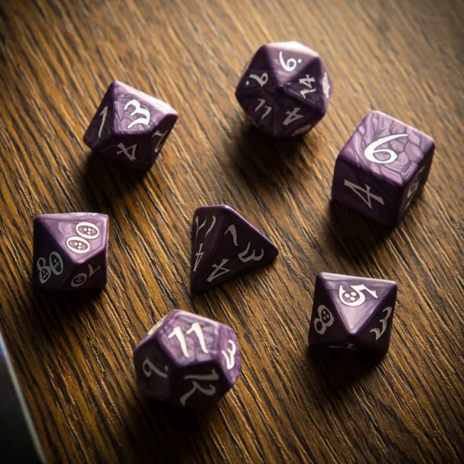 Набір кубиків Classic RPG Lavender & white Dice Set (7): купити за кращою ціною в Україні