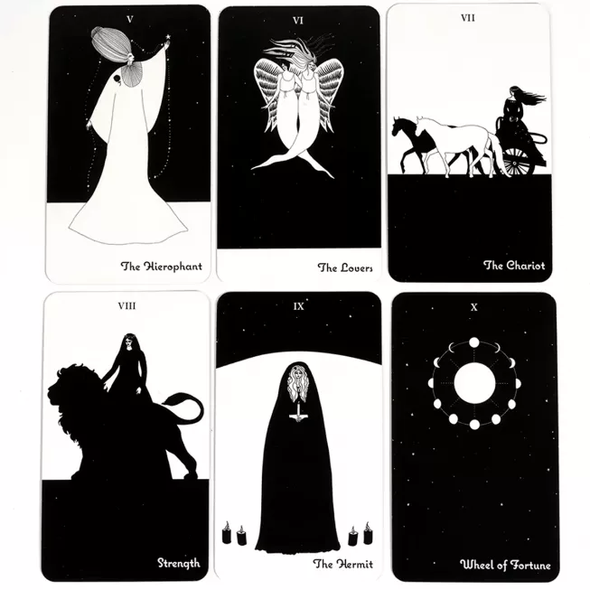 Карти ТАРО Чорної Фіалки (The Black Violet Tarot)