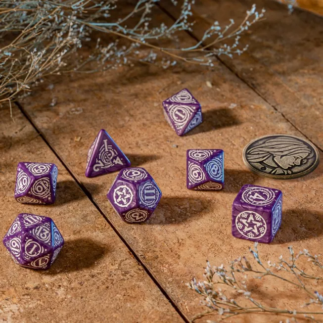 Набір кубиків The Witcher Dice Set. Yennefer - Lilac and Gooseberries Dice Set (7): купити за кращою ціною в Україні