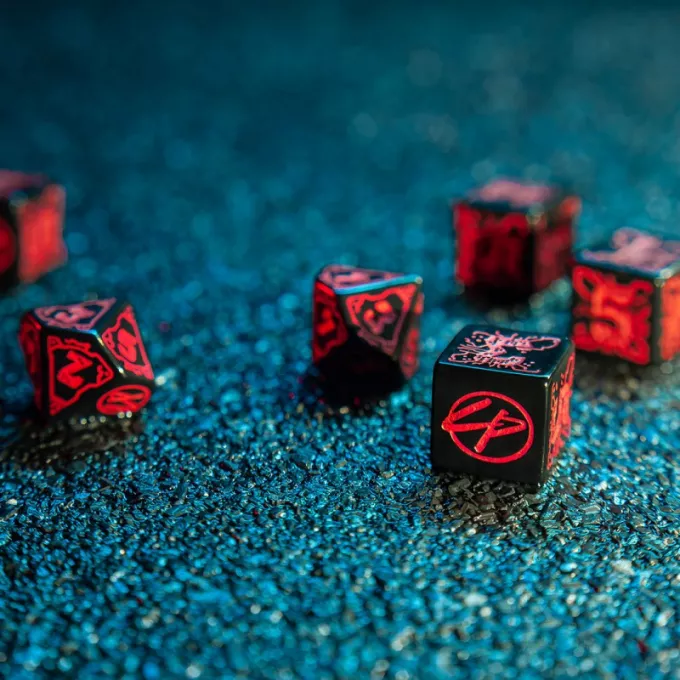 Набір кубиків Cyberpunk Red: Night City Essential Set (6): купити за кращою ціною в Україні