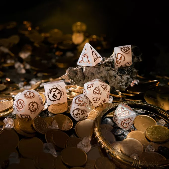 Набір кубиків Dragons Dice Set: Quartz (7): купити за кращою ціною в Україні