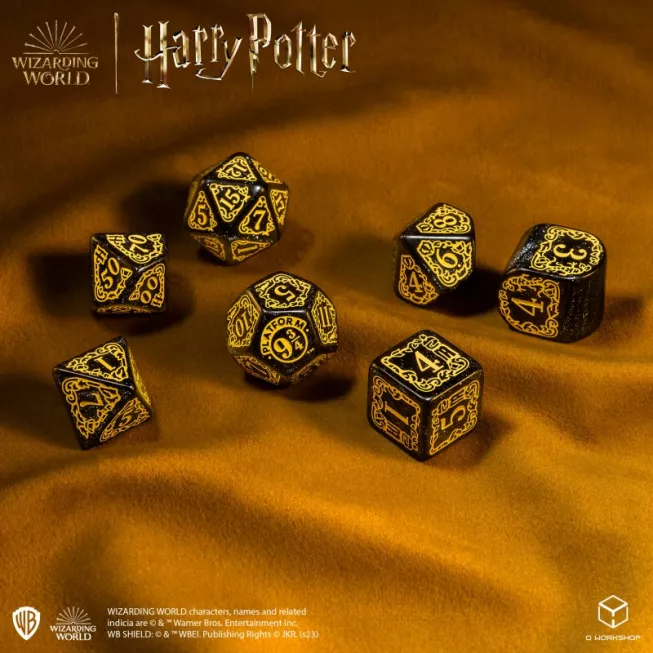 Набір кубиків Harry Potter. Hufflepuff Modern Dice Set - Black (7): купити за кращою ціною в Україні